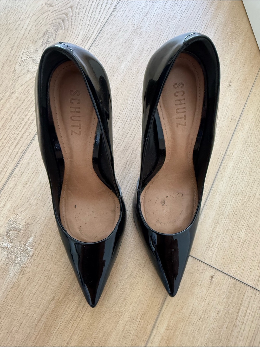 SCHUTZ Black Patent Pointed Toe Pumps 8 - Picture 6 of 8